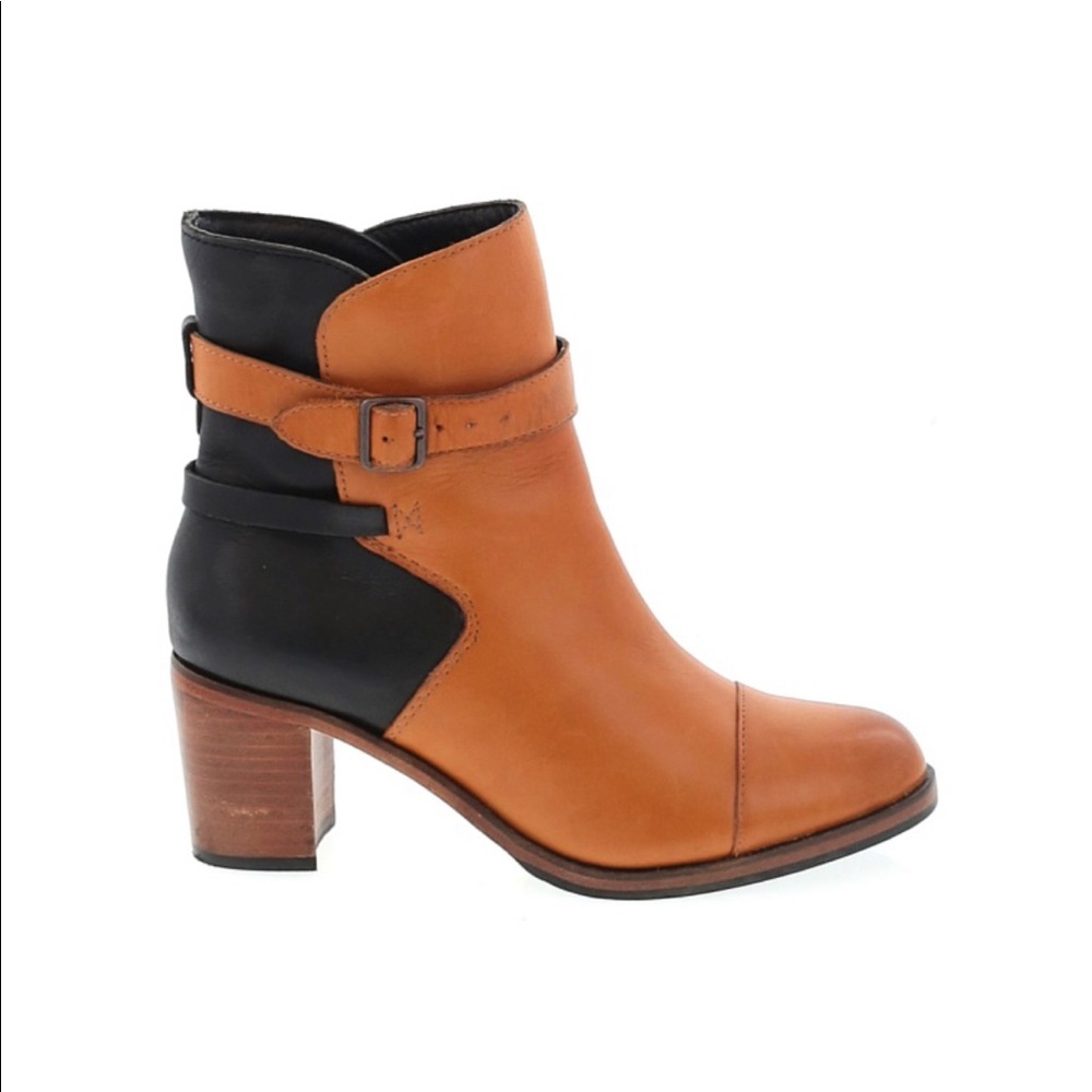 1000 Mile Leather Boots x Samantha Pleet